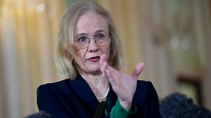 160K views · 3.5K reactions | Sky News host Paul Murray says because of seven COVID-19 cases in Queensland, "someone whose wage is guaranteed" in Brisbane is trying to scare a politician into "destroying her own economy and scaring the public". | Sky News Australia | Facebook