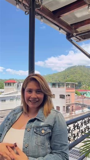 GRATITUD Paredes Café y Andrea's Santa Barbara