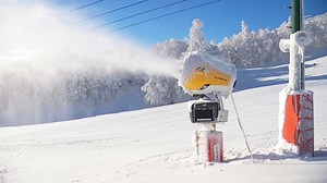 VIDÉO - Ski : comment fonctionne une usine à neige artificielle