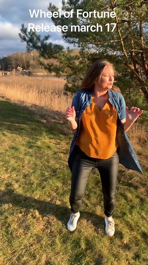 Miss Daisy - Release March 17 - on Spotify, Apple Music and more,..