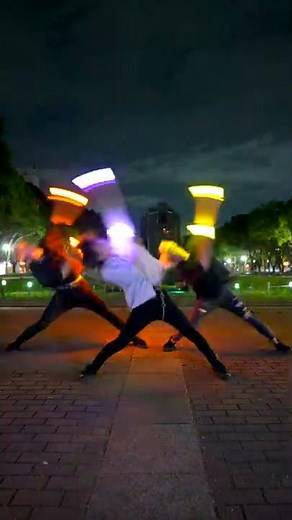 一昔前はバカにされていたヲタ芸は進化を続け､人々に感動を与えるパフォーマンスへと昇華しました！ 【AJR / World's Smallest Violin】#shorts