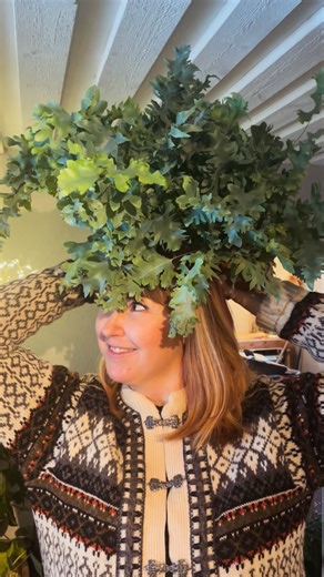 TROLLDRUVAN FLOWERCOTTAGE on Instagram: "🌷VÅRREA!!!🌷 Hjälp oss göra plats till vårens nyheter!! Idag börjar vi med -25% på krukväxter, krukor, servetter, pynt, tovade blommor, vaser, muggar, vårlökar & lampor! Passa på & fynda och skapa vår hemma! 🌸🌸🌸🌸🌸🌸🌸🌸🌸🌸🌸🌸🌸🌸🌸🌸 (Gäller ej snittblommor, redan nedsatta produkter beställningar, planteringar)"