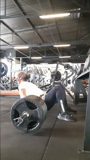 How To: Barbell Hip Thrust by Evans @evansstretchfitness