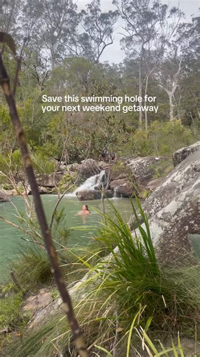 Did we just find the best swimming hole in NSW? Scouts Falls is a hidden gem tucked in the lush landscape of Coffs Coast - a peaceful pitstop as you head up the North Coast to cool off, soak up nature, and listen to the sound of water tumbling over rocks. What's your favourite hidden gem in NSW? Thanks for sharing your #feelNSW moment IG/ caitlin.maxton. Plan ahead and check the NSW National Parks and Wildlife Service website for the latest park details and alerts. ID: A video of Scouts Falls sw
