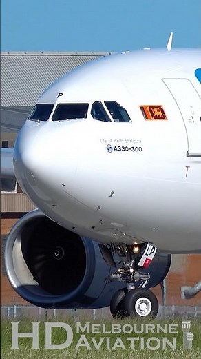✈️🇱🇰Srilankan Airlines Airbus A330 Close Up Takeoff from Melbourne Airport