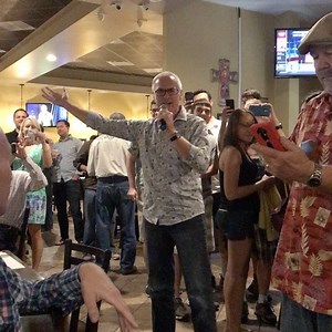 The weather channel's Nick Walker brings down the house at #nwas17 | Raphael Miranda