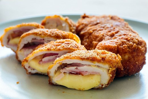 Cyril Lignac : sa recette facile et originale de cordon bleu pour les fêtes