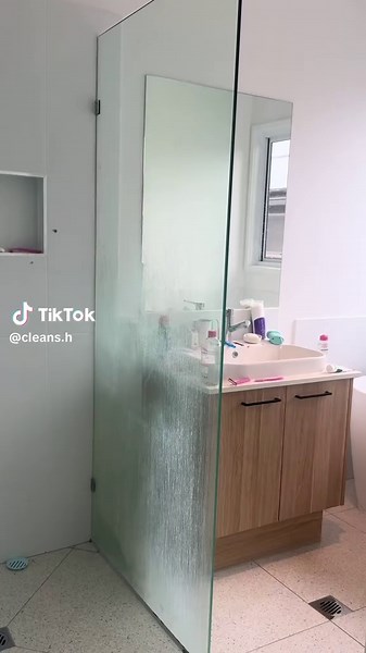 Effective Bathroom Cleaning Tips with Steam Cleaners