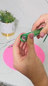 13K views · 471 reactions | Encantada con mi "Fondant Extruder" 朗 Es un éxito! Lo pueden conseguir en tiendas de repostería o en mi página de Amazon en el siguiente enlace:  https://www.amazon.com/shop/bakinglabbygretchen | Baking Lab by Gretchen | Facebook