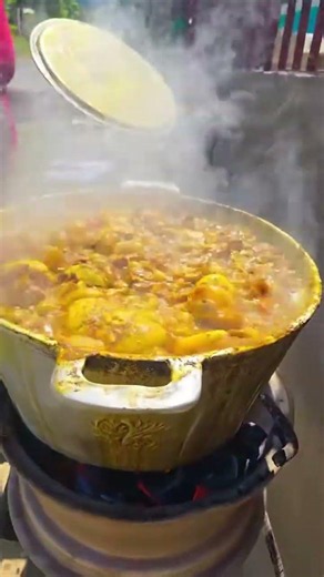 WOULD YOU CURRY 🦀 CRAB WITH THE BACK ON IT😂🇯🇲😭