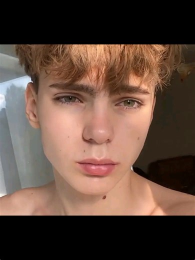 @vaadimm💈 Appeal prince? Who next? Босс привлекательности? Кто следующий? #bp #looksmax #оценкалица #blackpil #facerate