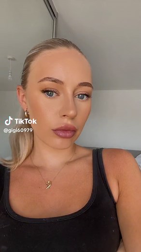 #asmr #kisses #asmrsounds | kisses to camera