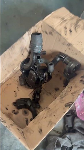 Mercedes sprinter turbo boost presser low ,##damage manifold change and egr valve clean