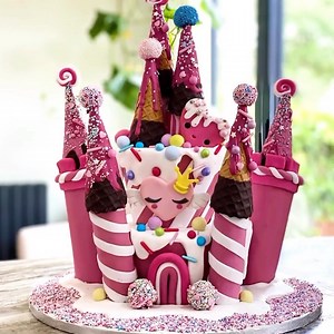 Transforming a supermarket cake into a fancy one 💜 #zoesfancycakes #cakemakeover #caketrends #cakedecorating | Zoe's Fancy Cakes