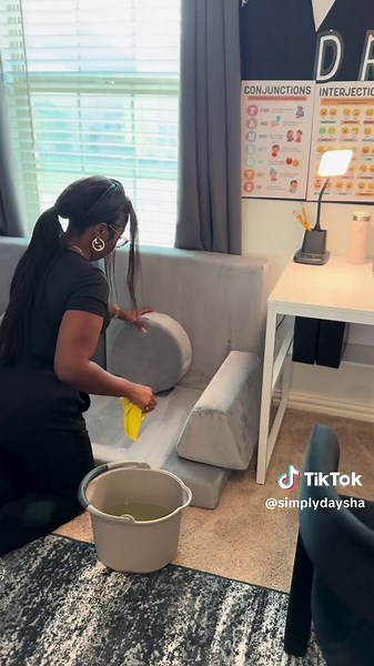 Happy Friday gang!!!! Class is dismissed and its time for me to jump into my Friday routine. I pray that everyone has a safe weekend. Chat with y’all next week 🥳 #homeschoolersoftiktok #homeschoolersoftiktok #homeschooling #homeschoolmom #classroom #classroomdecor #cleantok #clean #kindergarten #4thgrade #friday #texas