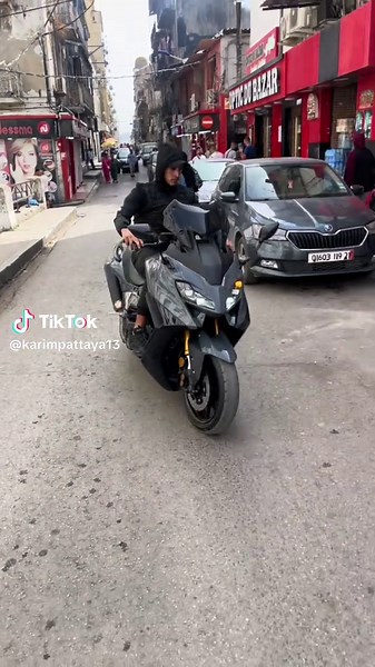 Foot Korner: Humorous Take on Chinese Culture