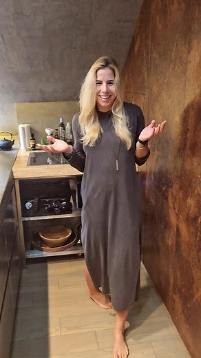 Ester Ledecká on Instagram: "Magical dishwasher @miele_com⚡️彩 . STR STR"