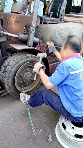 The Correct Way To Assemble Multi-Piece Industrial Rims🛞