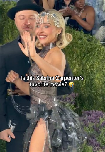 Perfect answer from Miss #SabrinaCarpenter. #MetGala #MetGala2026 | sabrina carpenter