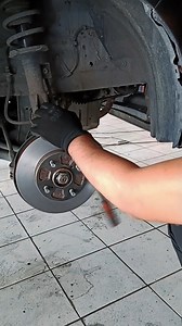 𝐋𝐞𝐯𝐞𝐥𝐢𝐧𝐠 𝐮𝐩 𝐬𝐚𝐟𝐞𝐭𝐲 𝐚𝐧𝐝 𝐩𝐞𝐫𝐟𝐨𝐫𝐦𝐚𝐧𝐜𝐞 𝐰𝐢𝐭𝐡 𝐑𝐎𝐓𝐎𝐑𝐃𝐈𝐒𝐂 𝐑𝐄𝐒𝐔𝐑𝐅𝐀𝐂𝐄 𝐨𝐧 𝐓𝐨𝐲𝐨𝐭𝐚 𝐖𝐢𝐠𝐨! 𝐒𝐦𝐨𝐨𝐭𝐡 𝐫𝐢𝐝𝐞𝐬 𝐚𝐧𝐝 𝐜𝐨𝐧𝐟𝐢𝐝𝐞𝐧𝐭 𝐬𝐭𝐨𝐩𝐬 𝐚𝐡𝐞𝐚𝐝. 🚗 𝗬𝗼𝘂𝗿 𝗥𝗼𝘁𝗼𝗿 𝗱𝗶𝘀𝗰𝘀 𝗻𝗲𝗲𝗱 𝗿𝗲𝘀𝘂𝗿𝗳𝗮𝗰𝗶𝗻𝗴 𝗶𝗳 𝘆𝗼𝘂 𝗮𝗿𝗲 𝗲𝘅𝗽𝗲𝗿𝗶𝗲𝗻𝗰𝗶𝗻𝗴 𝘁𝗵𝗲𝘀𝗲: •Rotor discs are rusty and discolored. •Scoring on the rotors. •Squeaking or screeching sound. •Car starts tor vibrate during brakes. •ABS system gives warnings. •Ca