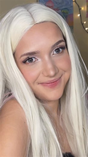 Karoline Tochon on Instagram: "Dove Cameron 2014-2016 makeup inspo tutorial 💗✨☀️#dovecameron2014 #dovecameronmakeup #maquillajedemuñeca #maquullajedeojos #maquillajetutorial"