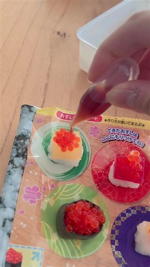 popin'cookin' d sushi ^^ (eu deveria estar estudando pra prova)