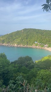 Koh Tao has many beautiful bays and beaches but I believe Aow Leuk to be the most beautiful place on earth for a spot of snorkeling. Located to the South east of Koh Tao this bay has become synonymous for snorkeling with sharks. Just 1 of over 30 incredibly beautiful beaches on Koh Tao. #aowleuk #snorkeling #swimming #kohtaobeaches #thailandsislands | Big Blue Diving Koh Tao