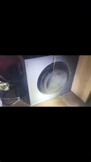 Logitech z623 is about to explode. RIP Mic #logitech #z623 #basstest