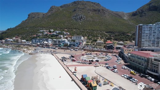 The upgrade at the Muizenberg Beachfront has commenced. Visitors please note the informal gravel parking area next to the railway line is closed to the public. Also, access to the St James walkway is via the underpass at Bailey’s Cottage and the rail level crossing at the beachfront. #CTNews | City of Cape Town