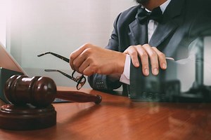 Are Smart Contracts Smart? A Critical Look at Basic Blockchain Questions