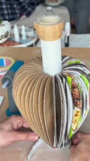 Turn Trash into a Beautiful Vase at Home!