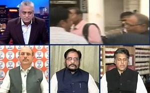 Demonetisation move: Long queues outside banks, hospitals flout norms, political backlash, more