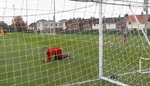 Keeping busy 💪🏼⚽ #LFC | Simon Mignolet