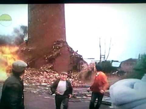 Fred Dibnah Chimney Drop Gone Wrong