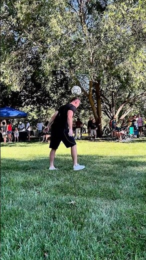 Tim Hoekman’s Smooth Soccer Ball Body Roll! ⚽🔥