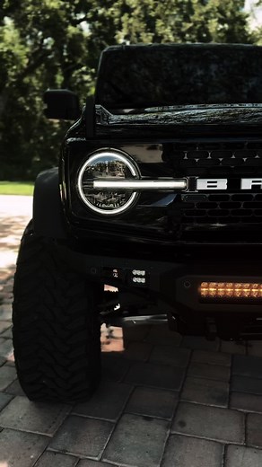 Custom Lifted Ford Bronco Wildtrak with Fuel Wheels
