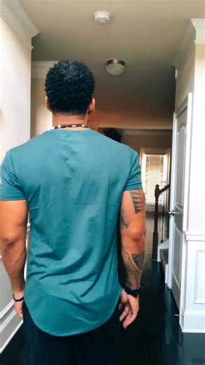 And he was in fact the most handsome man she had ever seen ❤️