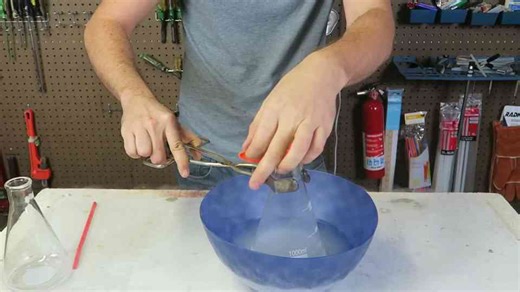 This is why liquid nitrogen is so dangerous and so fascinating