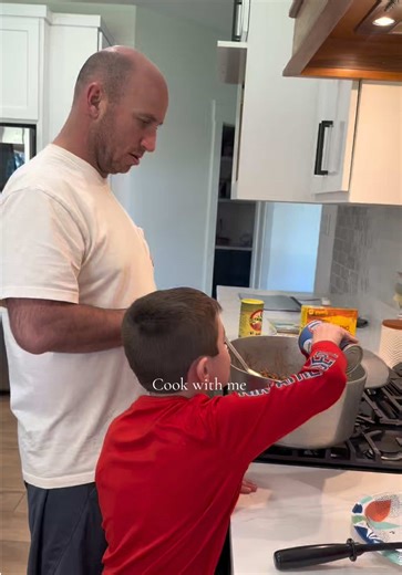 Callen wanted to cook tacos & film so here’s the easiest & cutest taco tutorial. #easymeal #easyrecipe #cookwithme #cooking #dinner Day in my life vlogs Realistic mom vlog Relatable mom life Millennial working mom of 3 Vlog day in my life mom Day in my life as a mom Cook with me Tacos Easy meal Cheap dinner ideas Easy dinner recipes Easy dinner ideas Food cooking recipe video Cooking food video Easy quick dinner ideas Easy meal recipes Easy food recipes Food TikTok recipes Make dinner with me