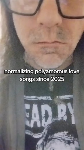 #musiciansoftiktok #undergroundmusic #industrialrock #industrialmetal #electropunk
