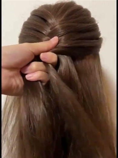 The basic technique of a full head fishbone braid#Compile and distribute tutorials#Hair Ty