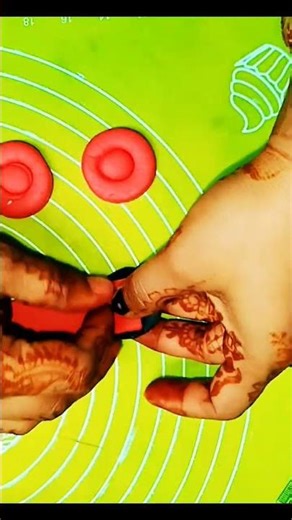 easy fondant headphones making tutorials #shortsfeed #viralvideos #youtube #trending #fondant#foodie