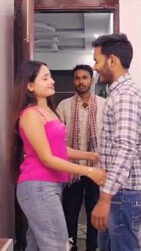 लड़की के प्रेमी को रंगे हाथ पकड़ लिया 😱