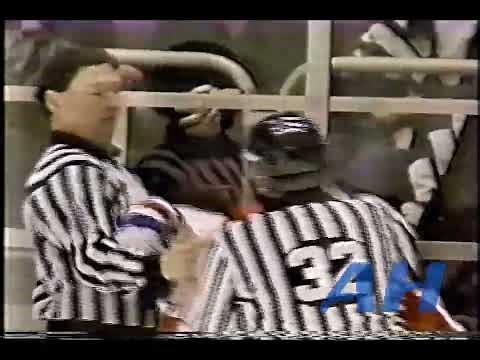 NHL Jan. 21, 1995 Joey Kocur,NYR v Donald Brashear,MTL New York Rangers Montreal Canadiens