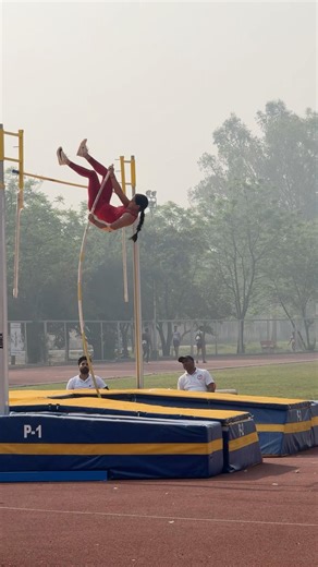 Pole voult women all India champion women #trending #athletics #viral #sports #jump #shorts