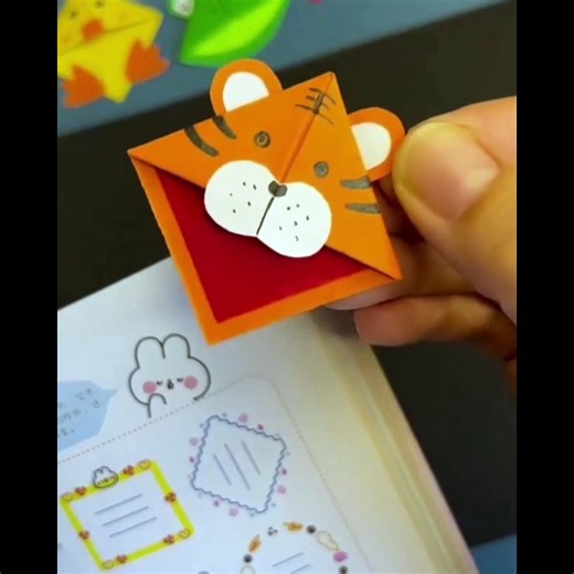 "Creating Stunning Paper Crafts: A Step-by-Step Guide"