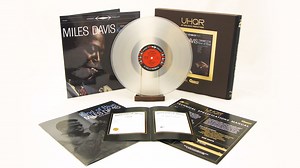 14K views · 817 reactions | Kind of Blue meets Analogue Productions UHQR for a 200 gram audiophile’s dream deluxe edition. Is this the best sounding version of the best-selling jazz album of all time? Find out for yourself and pre-order at https://MilesDavis.lnk.to/KOBanalogueFA | Miles Davis | Facebook
