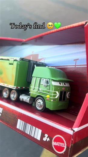 Gil Hauler ✨ So cute! #carscollection #disneypixarcars #gilhauler #disneycars #fyp