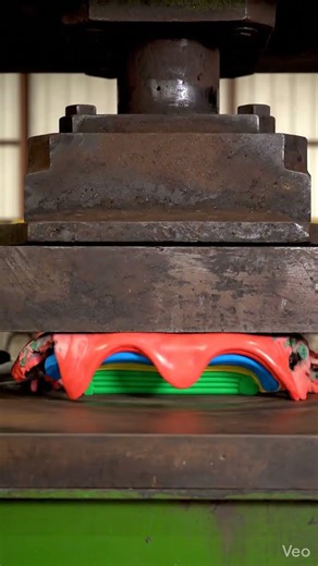 hydraulic press crushing the clay with rainbow colours 😍😍#aianimation #shorts