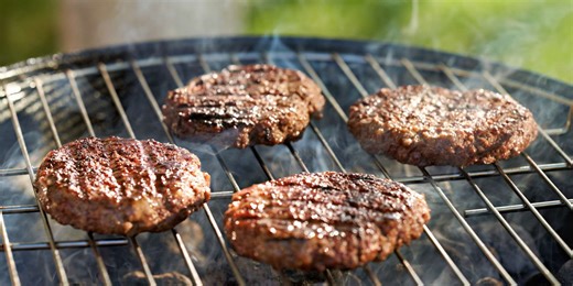 The 75-Cent Cleaner My Dad Used To Clean His Grill Every Summer